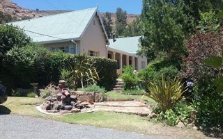 6 Bedroom House in Lady Grey