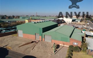 1295 m² Industrial space in Chloorkop