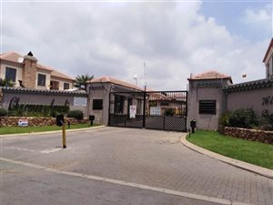 3 Bed Cluster in Bartlett