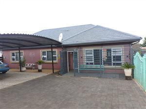 3 Bed House in Maraisburg