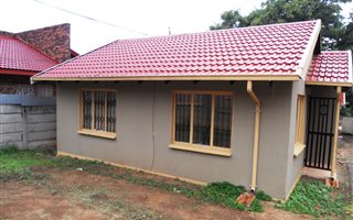 2 Bedroom Cluster in Kew