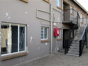 2 Bed Townhouse in Bronkhorstspruit