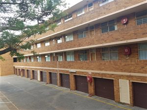 3 Bed Apartment in Sinoville