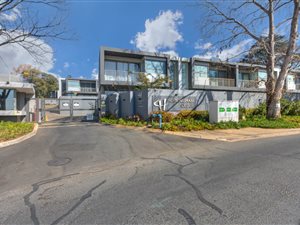 3 Bed House in Hurlingham