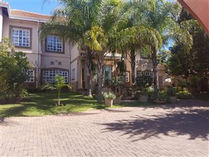 5 Bed House in Azaleapark