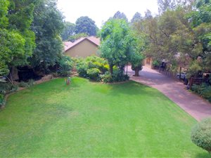4 Bed House in Van Riebeeck Park