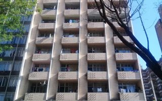 1 Bedroom Apartment in Joubert Park