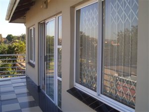 3 Bed House in Newlands East