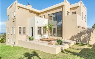 3 Bedroom House in Lovemore Heights
