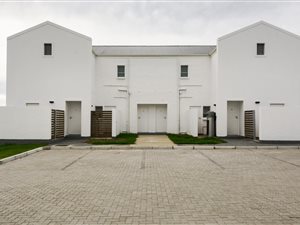 2 Bed Duplex in Pinelands