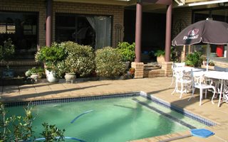 3 Bedroom Townhouse in Heuwelsig