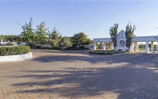 3 Bedroom House in De Zalze