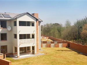2 Bed Apartment in Kyalami Hills