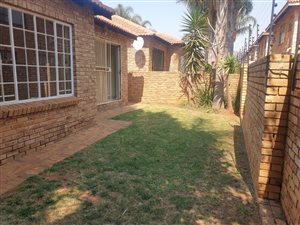 2 Bed Townhouse in Willowbrook
