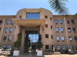 101 m² Commercial space in Bruma