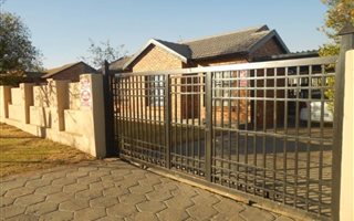 3 Bedroom House in Wespark