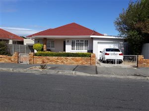 3 Bed House in Goodwood