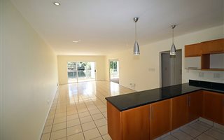 2 Bedroom Apartment in Bryanston West