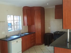 2 Bed Duplex in Willow Park Manor