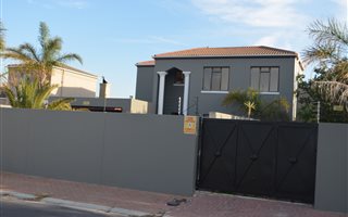 5 Bedroom House in Parklands