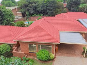 3 Bed House in Constantia Park