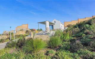 872 m² Land available in Saldanha