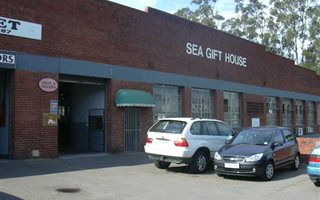 373 m² Industrial space in Pinetown Central