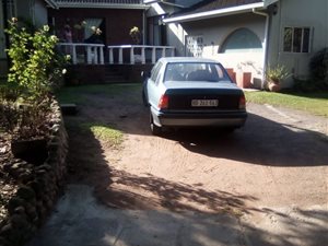 4 Bed House in Yellowwood Park