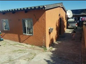 3 Bed House in Trenance Park