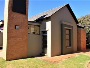 1 Bed Simplex in Retire at Midstream