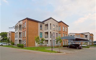 2 Bedroom Apartment in Jansen Park