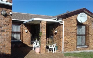 3 Bedroom House in Plattekloof Glen