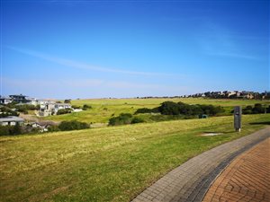 790 m² Land available in Oubaai and surrounds