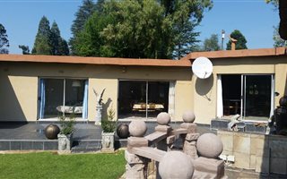 2500 m² Farm with House in Lindequesdrif
