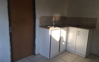 1 Bedroom Garden Cottage in Cosmo City