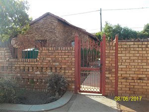 3 Bed House in Lethlabile