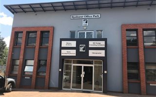 90 m² Commercial space in Rynfield