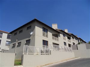 2 Bed Townhouse in Meyersdal