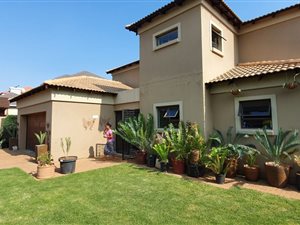 3 Bed House in Rose Acres Estate