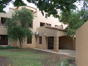 2 Bed Apartment in Melrose Estate
