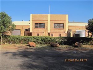 1292 m² Commercial space in Montana Park