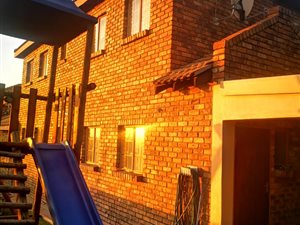 4 Bed House in Amberfield