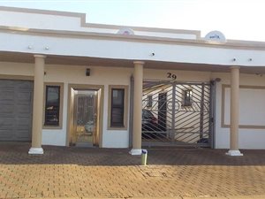 3 Bed House in Lenasia
