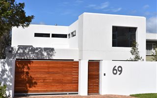 4 Bedroom House in Voelklip