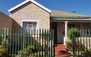 5 Bedroom House in Westdene