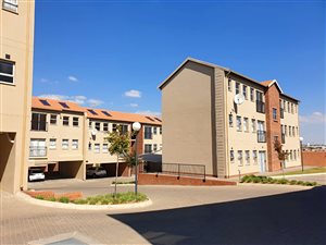 2 Bed Apartment in Kosmosdal