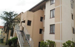 2 Bedroom Apartment in Bellair