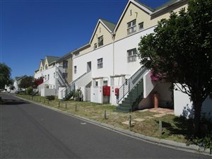 1 Bed Apartment in Rondebosch East