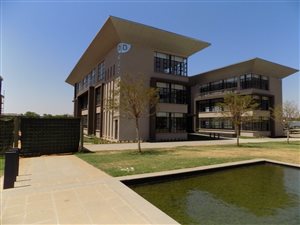 2678 m² Office Space in Clearwater Estate