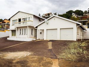 3 Bed House in Lotusville